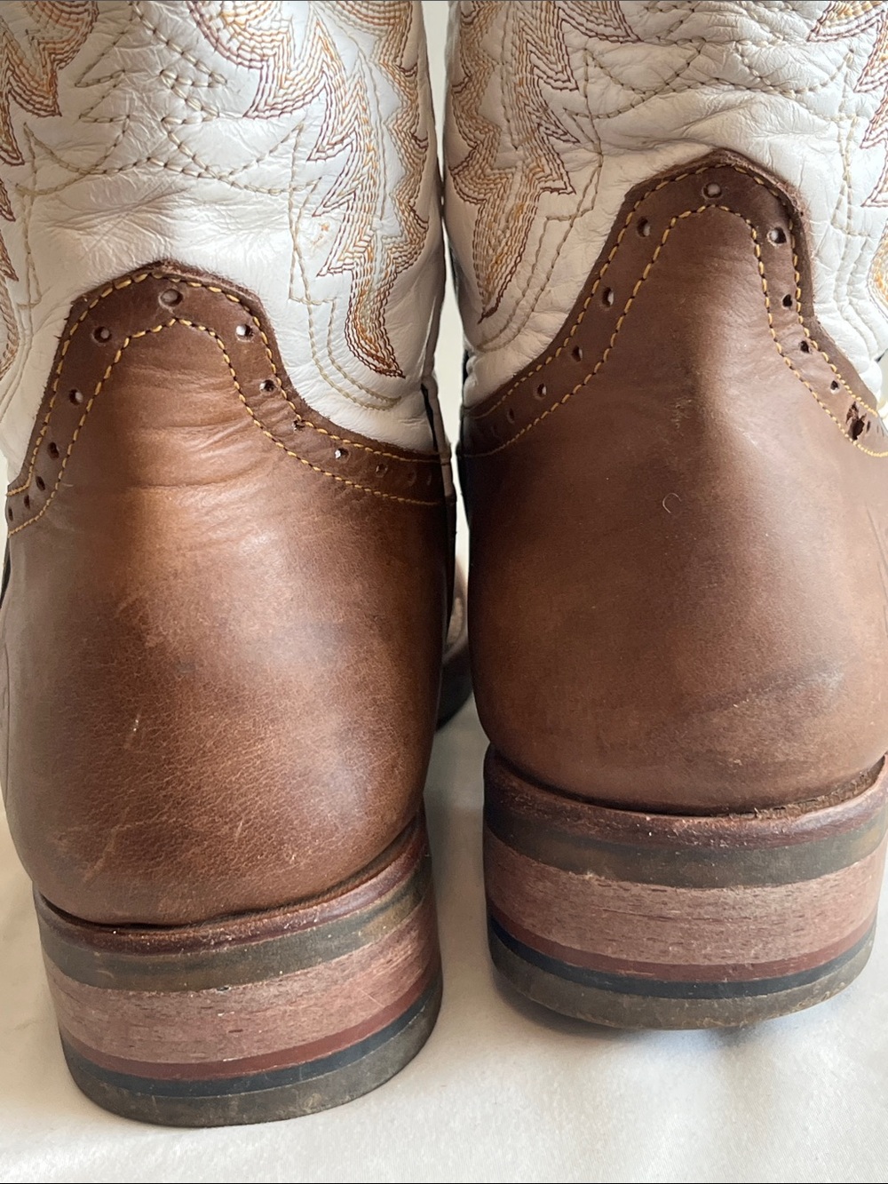 Reyme Brown and White Men’s Western Cowboy Boots - Picture 10 of 16